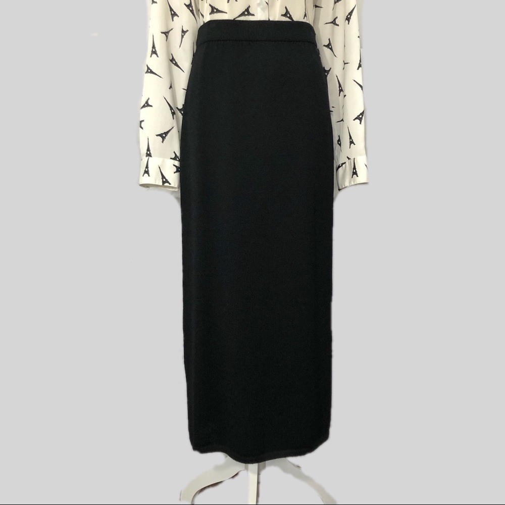 St. John Basics Black Skirt